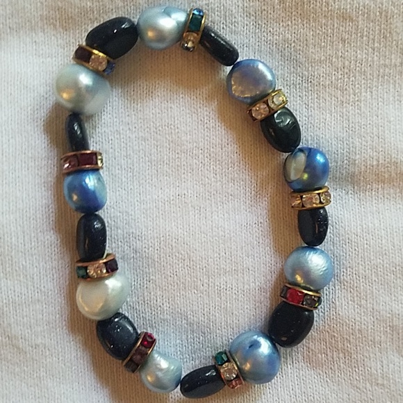 Bracelets - Picture 6 of 6